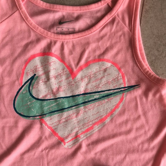 Nike Pink Tank Top and Teal Shorts Set - Picture 2 of 8